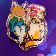 フィオナとケイク♡ ピンバッジのサムネイル