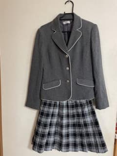 CROWN BANBY 女子　フォーマルスーツ　150のサムネイル