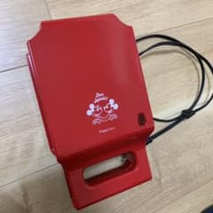 値下げ！ディズニーホットサンドメーカー　レシピ本、取説付きのサムネイル
