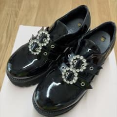 BUBBLES ビジュー付き黒レディースシューズ 36のサムネイル