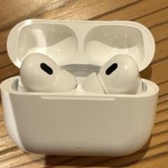新品 Pro (第２世代) Bluetooth イヤホン 本体のサムネイル