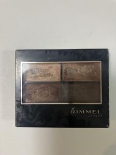 RIMMEL ロイヤルヴィンテージ アイズ 003のサムネイル