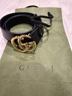 GUCCI ブラックレザー GGロゴ ベルトのサムネイル