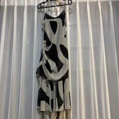 KHALE KREW ノースリーブワンピース ブラックとホワイトストライプのサムネイル