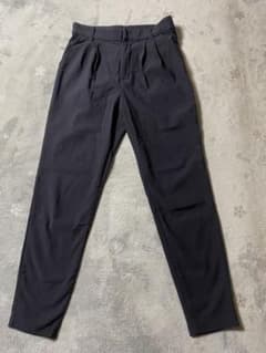 ザ ショップ ティーケー　テーパードパンツ 濃紺 Sのサムネイル