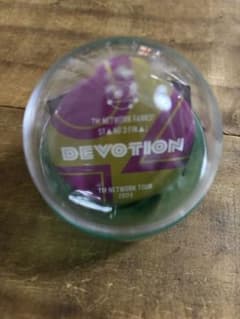 TM NETWORK 40周年ライブ会場限定ガチャ　缶バッジ　DEVOTIONのサムネイル