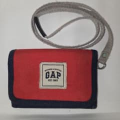 GAP 三つ折り財布 ネックストラップ付きのサムネイル