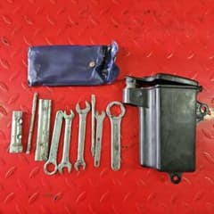 FTR223 純正車載工具のサムネイル