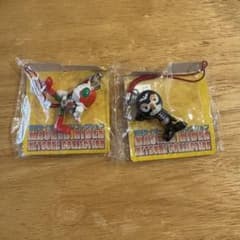 【新品】仮面ライダー　根付けコレクション　ストラップ　　2個セットのサムネイル