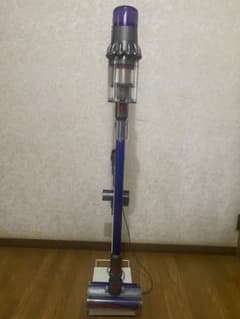 Dyson V11 コードレスクリーナー 本体 スタンド付き ジャンク品 - メルカリ