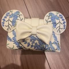 歯*茎様 【日本未発売・希少】Loungefly ディズニー ミニー 刺繍 二つのサムネイル