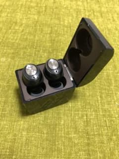 avoit  ワイヤレスイヤホン　ブラックのサムネイル