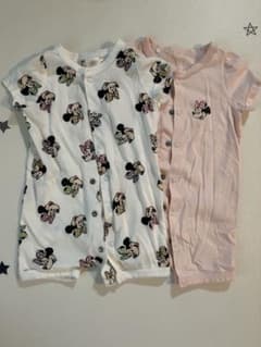 H&M ミニーマウスロンパース2着セットのサムネイル