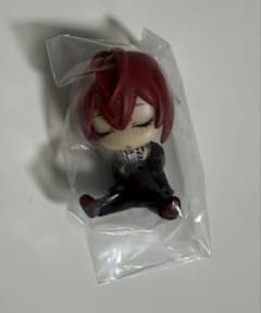 ツイステ　リドル　肩ズンのサムネイル