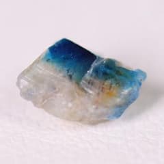 4661-3『天然ユークレース』0.80ct ジンバブエ産 原石 鉱物 鉱石標本