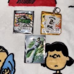 巨人　吉川尚輝　アクリルスタンド　キーホルダー　おまけつきのサムネイル