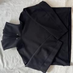 ブラック プルオーバー パーカー　UNIQLOのサムネイル