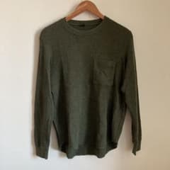 UNIQLO ユニクロ ニット　モスグリーンのサムネイル