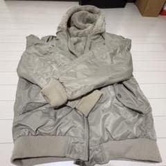 ZARA フード付き ボアブルゾン ジャケット カーキ M(リバーシブル)のサムネイル