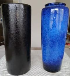 陶器製の花瓶　大　黒色　藍色　２セットのサムネイル