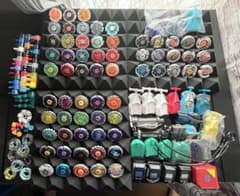 値段交渉可〉メタルファイトベイブレード 引退品 ベイ64個+αまとめ売り