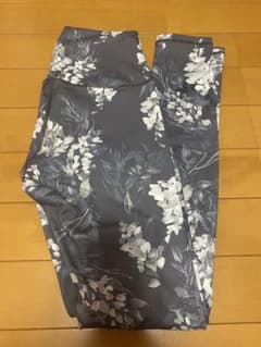 キティ様専用　【SUKALA】cozyプリントレギンス　2色のサムネイル