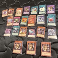 遊戯王　ノーマル・字レア　まとめ売り　100枚以上のサムネイル