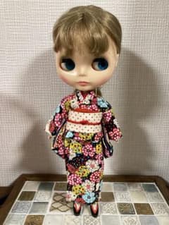 234 ブライス、リカちゃん用　花・白くまの着物　水玉帯