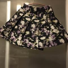 ふりきょん様専用スカートのサムネイル