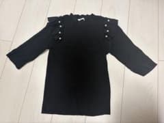 パール付きフリルニットのサムネイル