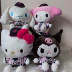 侍ジャパン×サンリオキャラクターズBIGぬいぐるみ4種 - メルカリ