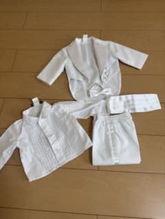 子供用 白 タキシード5点セット (1才半頃着用)のサムネイル