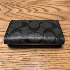 coachキーケースのサムネイル