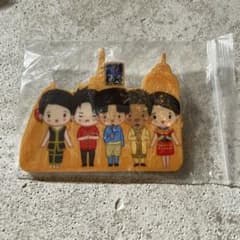 大阪万博 マレーシア館 ピンバッジ - メルカリ