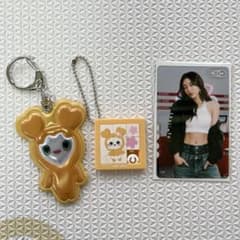TWICE ジヒョ　オフラインくじE賞　トレカ　ジブリーリフレクターキーホルダーのサムネイル