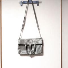 Leilan 2way ショルダーバッグ メタリックシルバー レザーのサムネイル