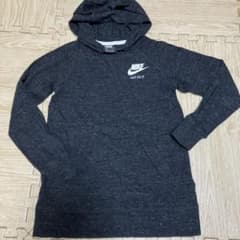 NIKEトレーニングウェアのサムネイル