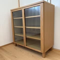 無印良品　脚付ガラス扉キャビネット 無印良品 脚付ガラス扉キャビネット - メルカリ
