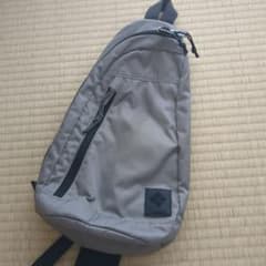 【染み汚れあり】Columbia グレートスモーキーガーデンボディバッグ