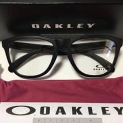 ゴルフ コンペ景品 OAKLEY フロッグスキン OX8137A-03 - メルカリ