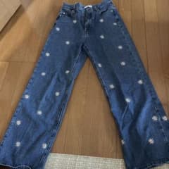 WEGO デニムパンツ 花柄刺繍 Mサイズのサムネイル
