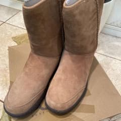 最終価格!!UGG ブラウン ミディアム丈 ムートンブーツ JP25サイズ UGG ブラウン ミディアム丈 ムートンブーツ JP25サイズ - メルカリ