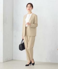 COMME CA ISM ホワイト・ベージュ 3点セット セレモニースーツのサムネイル