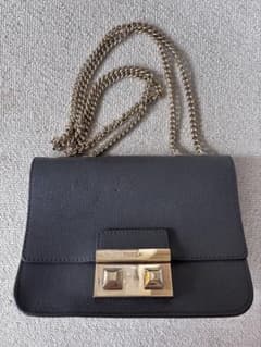 FURLA グレー レザー ショルダーバッグのサムネイル