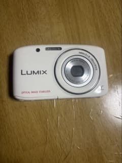 Panasonic LUMIX DMC-S2 デジカメ ホワイト - メルカリ