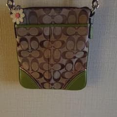 COACH コーチ ショルダーバッグのサムネイル