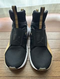 PUMA フィアース　ブラック　ゴールドのサムネイル