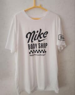 Nike BODY SHOP Tシャツ ホワイトのサムネイル
