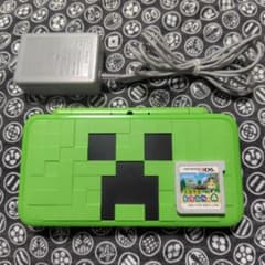 ニンテンドー2DSLL　マイクラ　クリーパーエディション&充電器&どうぶつの森のサムネイル