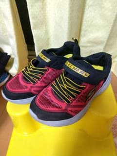 SAYA様専用✿ SKECHERSスニーカー✿22センチのサムネイル